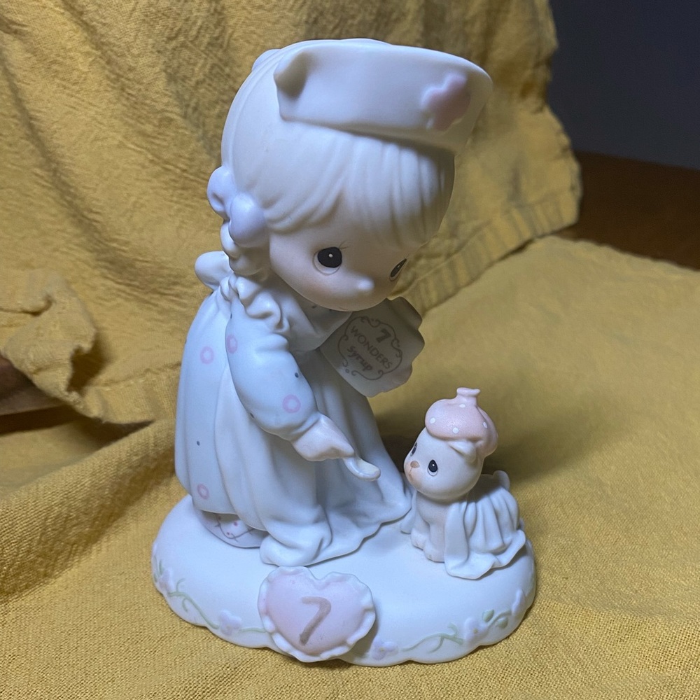 Precious Moments “Growing in Grace” Age 7 and Precious Moments of Christmas Book